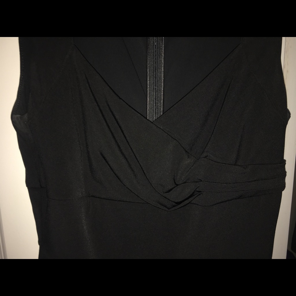 Dress - Picture 3 of 3